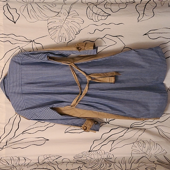 Boohoo Trench Coat - Picture 7 of 8